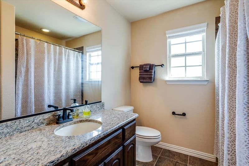 303 Fountain Creek Court, Ovilla TX 75154 - Photo 32