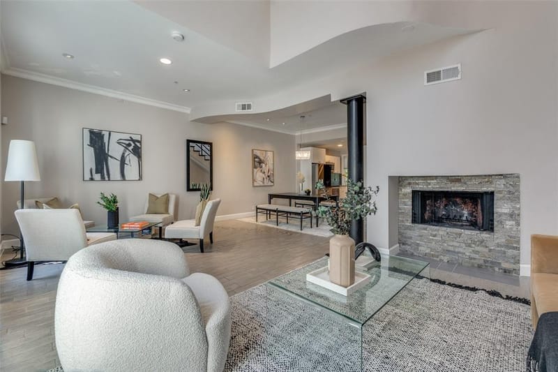 4040 Avondale Avenue # 402, Dallas TX 75219