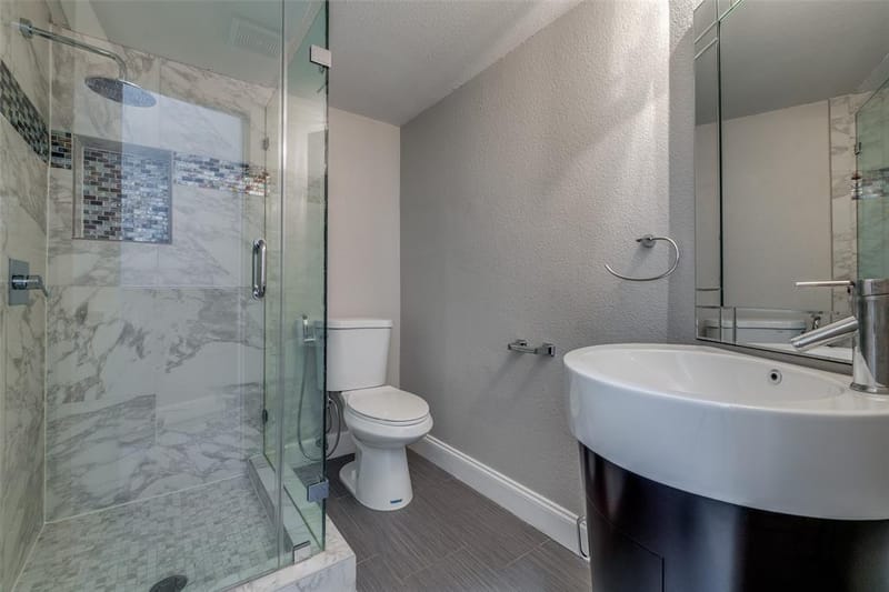 4040 Avondale Avenue # 402, Dallas TX 75219 - Photo 15