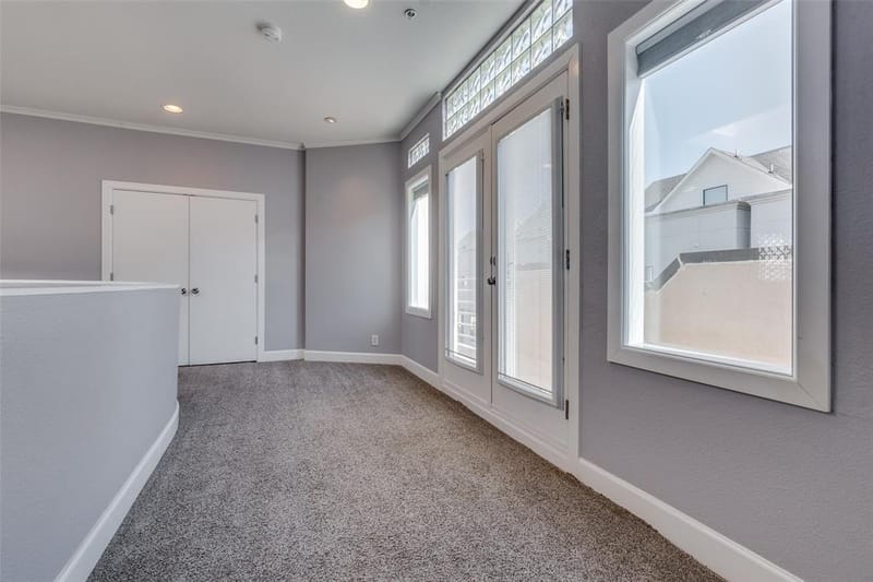 4040 Avondale Avenue # 402, Dallas TX 75219 - Photo 19