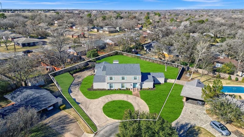 1016 Crestview Drive, Sherman TX 75092