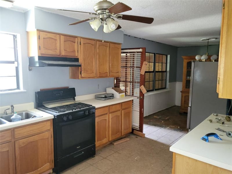 7825 Gaston Avenue, Fort Worth TX 76116 - Photo 2
