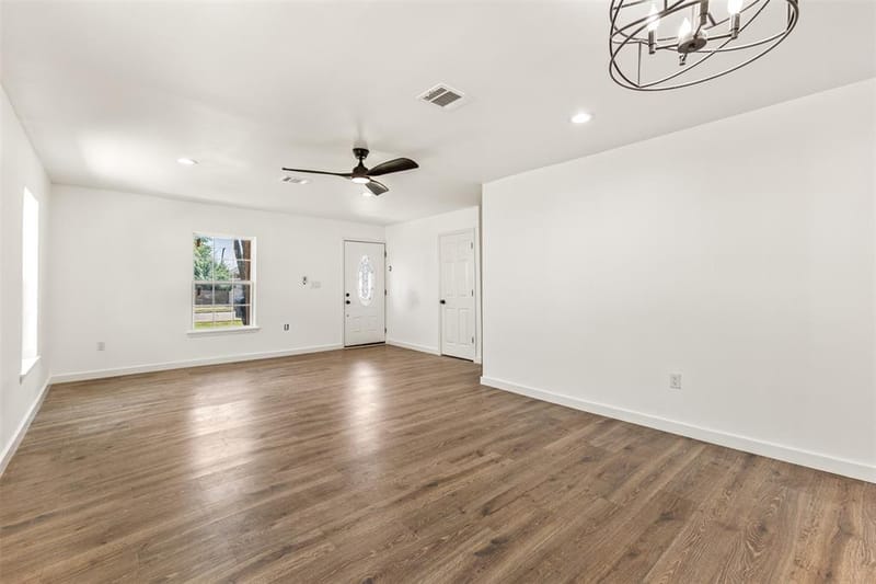 2911 S Denley, Dallas TX 75216 - Photo 8