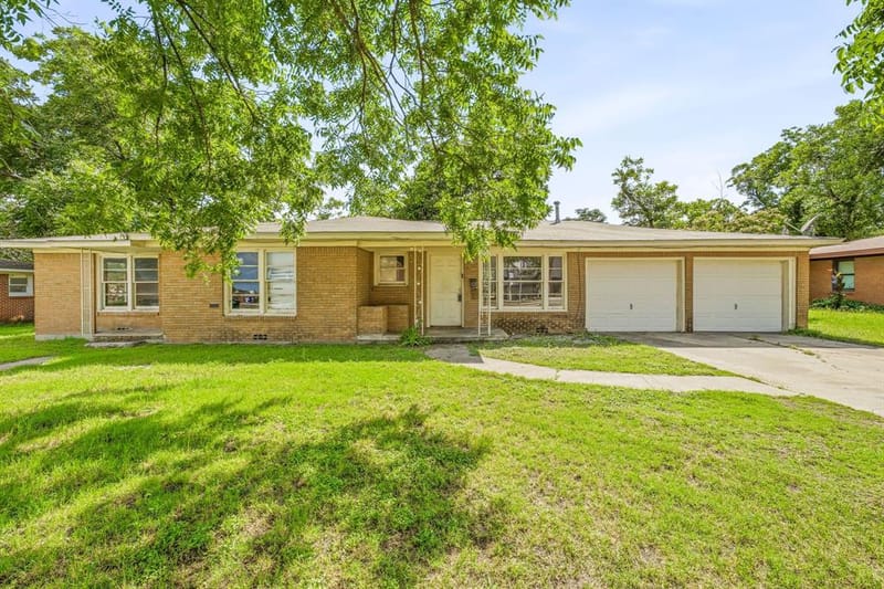 594 N Harbin Drive, Stephenville TX 76401