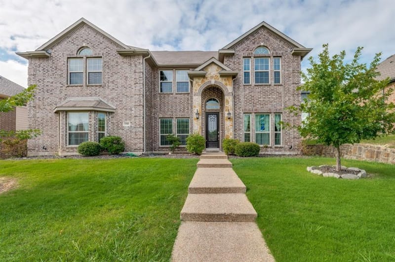 1708 River Run Drive, DeSoto TX 75115 - Photo 2