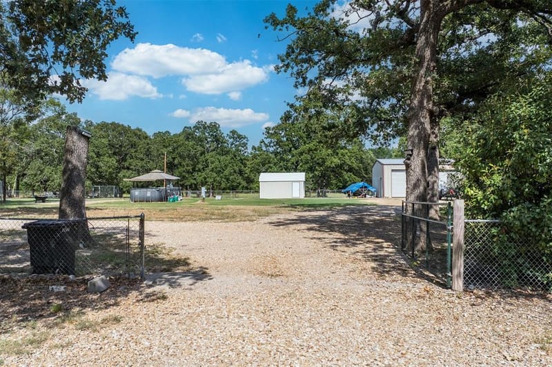 17930 Acre Lane, Kemp TX 75143 - Photo 11