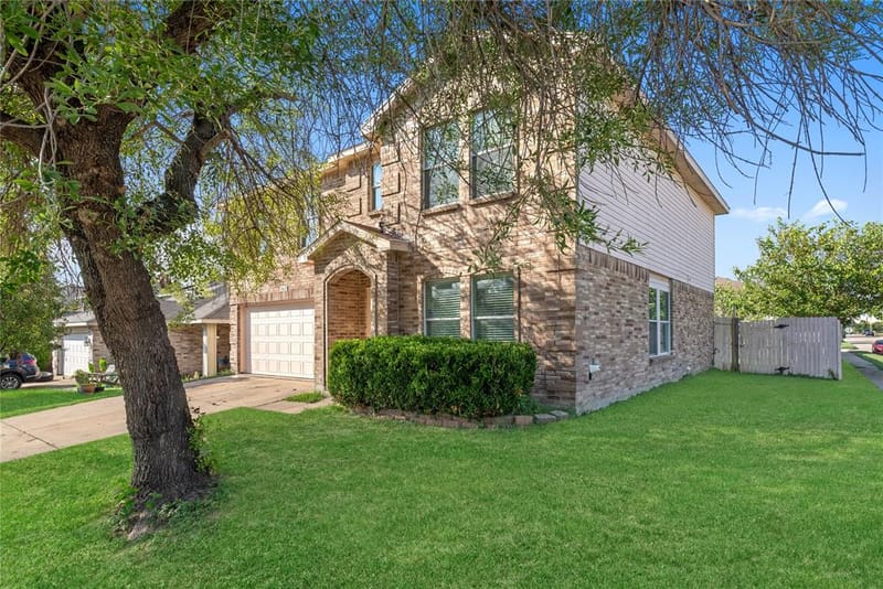 5437 New Castleton Lane, Fort Worth TX 76135 - Photo 10