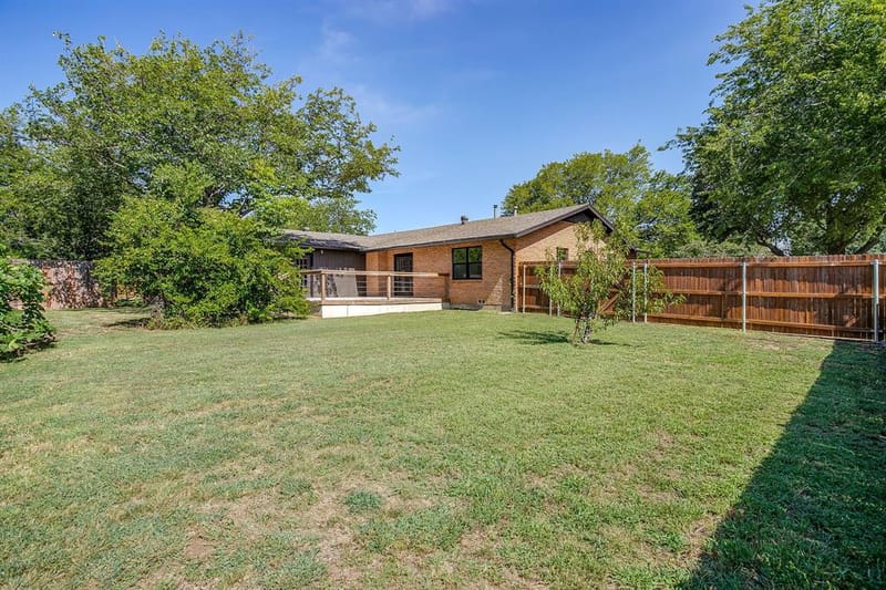 6301 Greenfield Road, Fort Worth TX 76135 - Photo 24