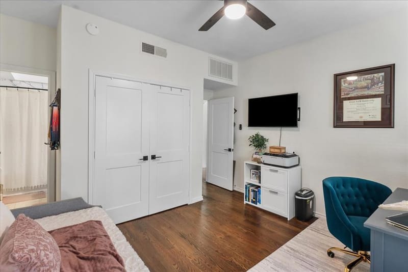 4040 Avondale Avenue # 405, Dallas TX 75219 - Photo 32