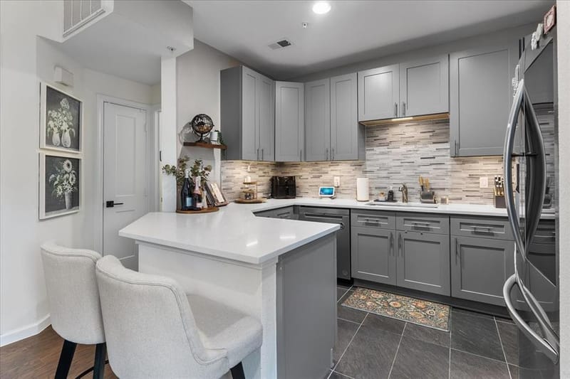 4040 Avondale Avenue # 405, Dallas TX 75219 - Photo 9