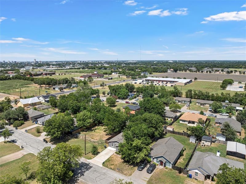 2724 Sarah Street, Waco TX 76706 - Photo 24