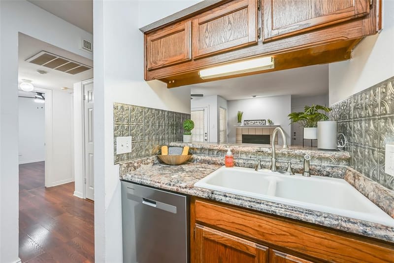 3210 S Fielder Road # 211, Arlington TX 76015 - Photo 15
