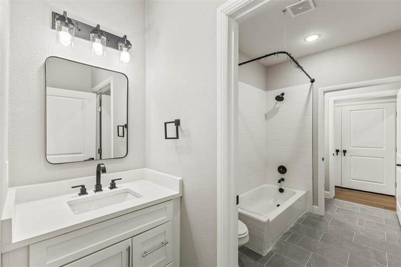 829 Premier Parkway, Grand Prairie TX 75051 - Photo 16