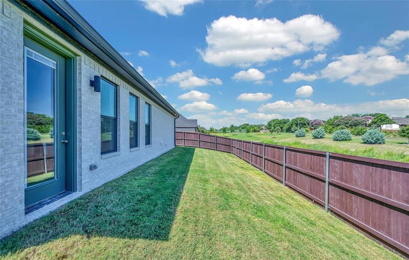 13052 Rainier Drive, Woodway TX 76712 - Photo 37