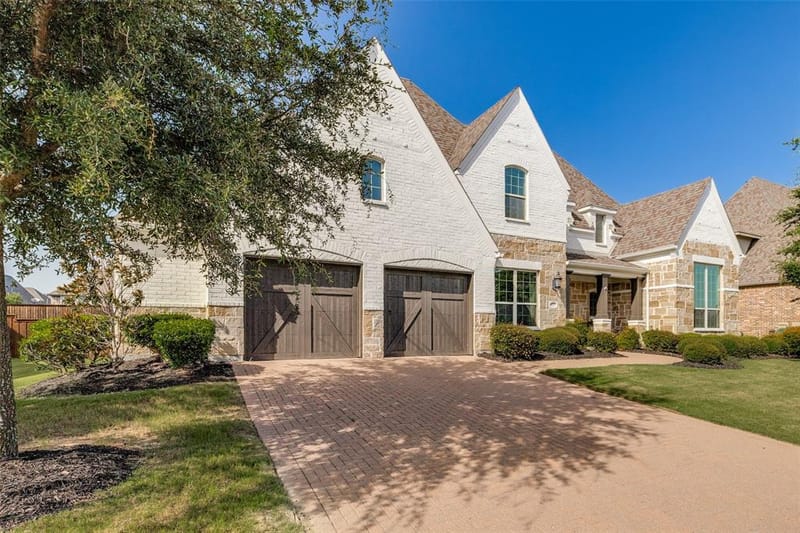 2726 Corral Drive, Celina TX 75009 - Photo 2