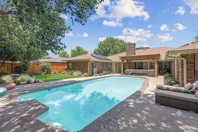 1223 Heather Street, Grapevine TX 76051