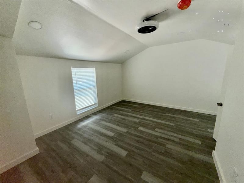 7629 Military Parkway, Dallas TX 75227 - Photo 12