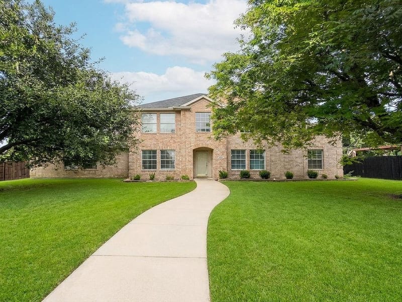 754 Cedarwood Drive, Cedar Hill TX 75104