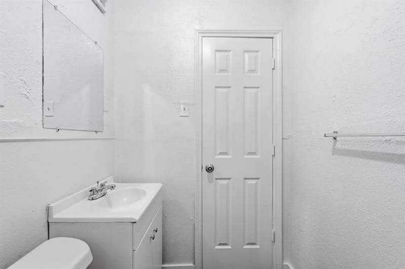 2212 Lea Crest Drive, Dallas TX 75216 - Photo 27