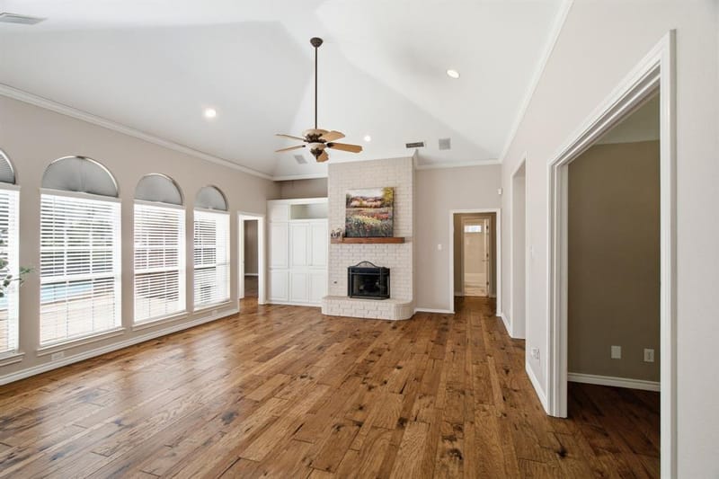 8417 Castle Creek Road, North Richland Hills TX 76182 - Photo 6