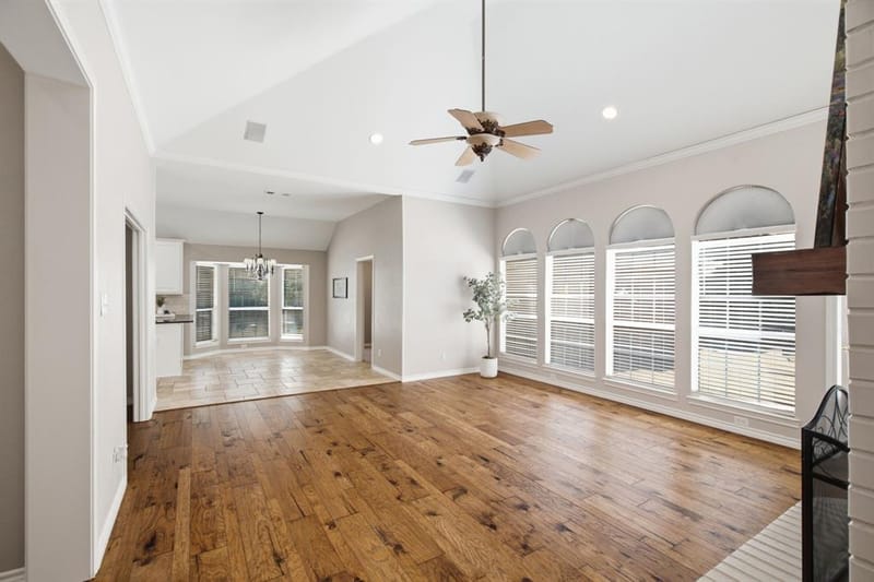 8417 Castle Creek Road, North Richland Hills TX 76182 - Photo 10