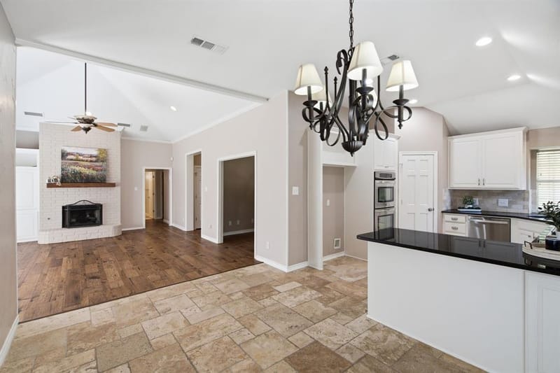 8417 Castle Creek Road, North Richland Hills TX 76182 - Photo 14