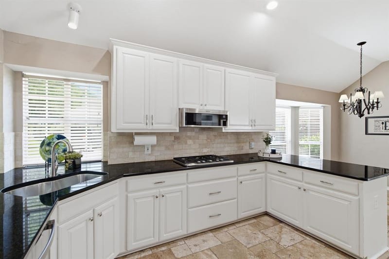 8417 Castle Creek Road, North Richland Hills TX 76182 - Photo 19