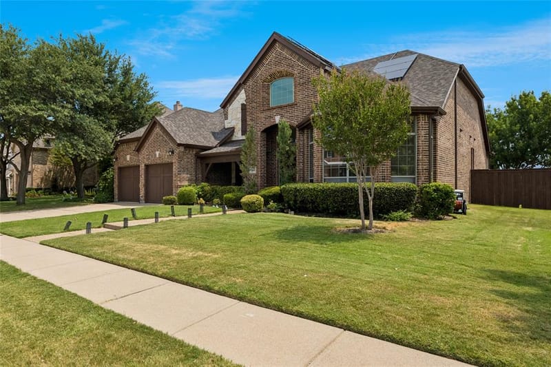 2655 Waterfront Drive, Grand Prairie TX 75054 - Photo 2