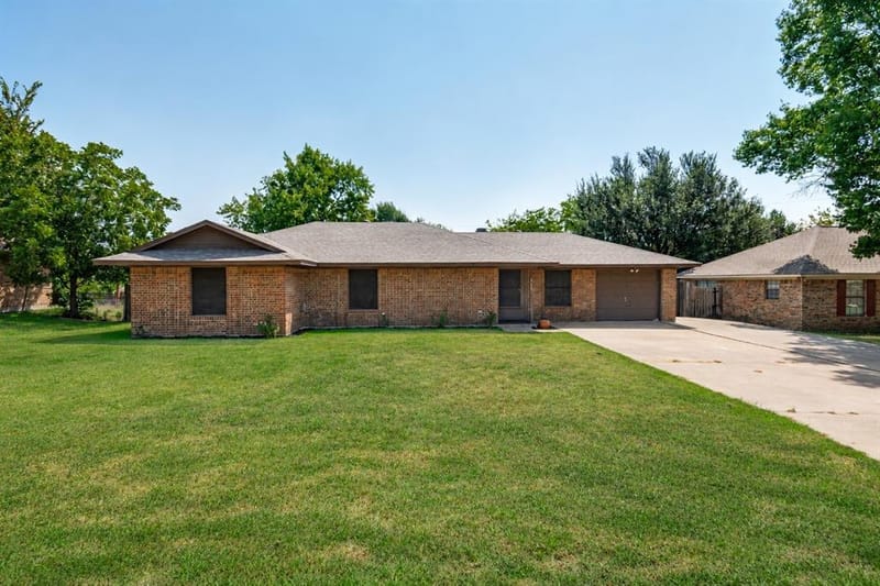 717 Adams Drive, Crandall TX 75114