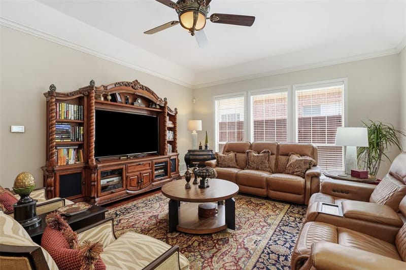 6009 Wallace Meadows Court, Arlington TX 76001 - Photo 17