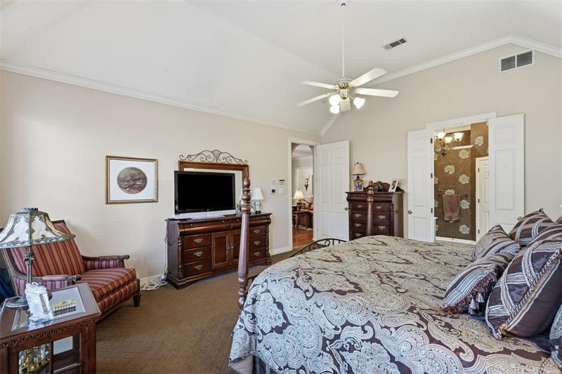6009 Wallace Meadows Court, Arlington TX 76001 - Photo 22