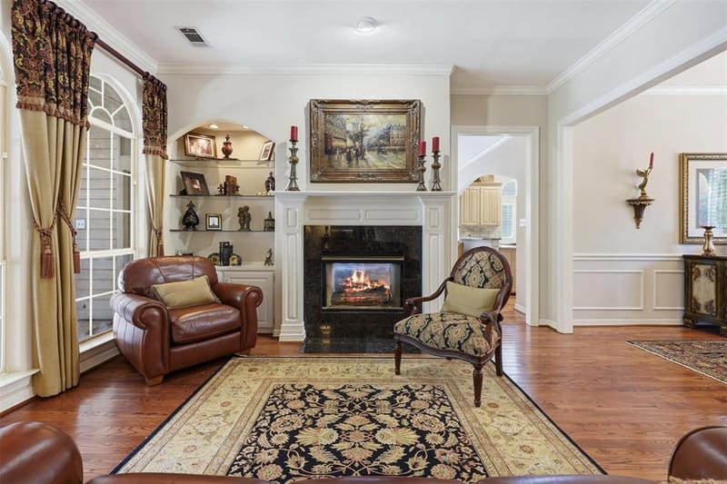 6009 Wallace Meadows Court, Arlington TX 76001 - Photo 10