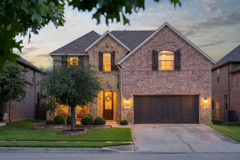 8337 Sandhill Crane Drive, Fort Worth TX 76118
