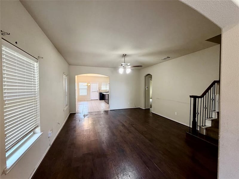 5509 Thunder Bay Drive, Fort Worth TX 76119 - Photo 3