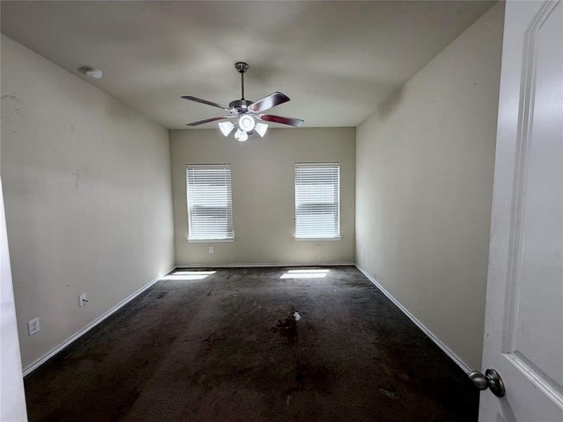 5509 Thunder Bay Drive, Fort Worth TX 76119 - Photo 4