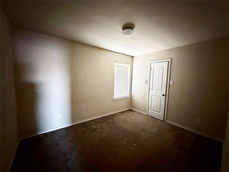 5509 Thunder Bay Drive, Fort Worth TX 76119 - Photo 8