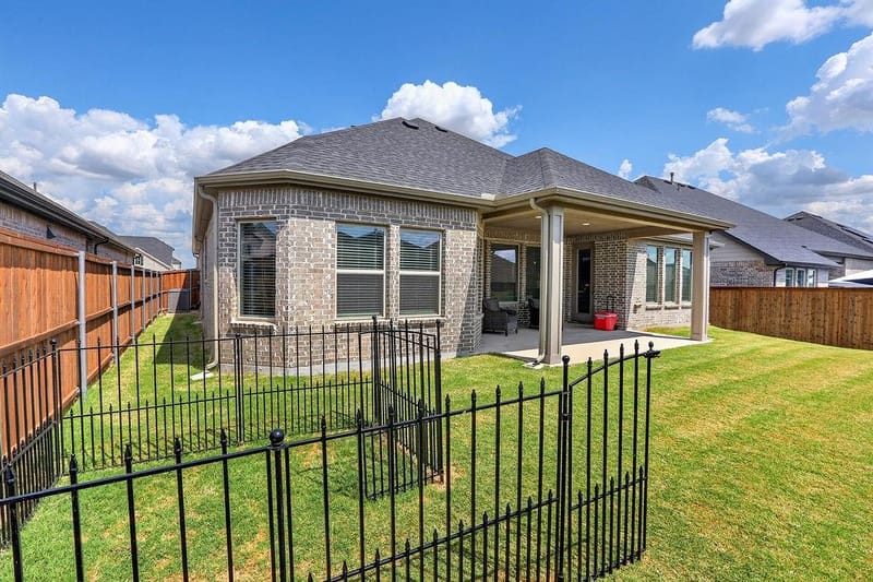 2405 Hitchford Street, Midlothian TX 76065 - Photo 35