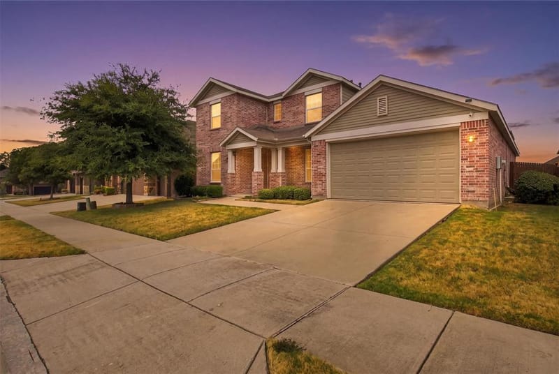 1013 Goldenrod Lane, Little Elm TX 75068 - Photo 2