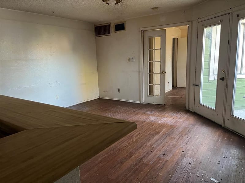 9823 Walnut Street # 303, Dallas TX 75243