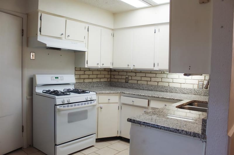 1210 Cozby Street S, Benbrook TX 76126 - Photo 11
