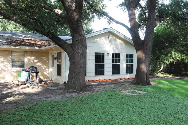 1210 Cozby Street S, Benbrook TX 76126 - Photo 21