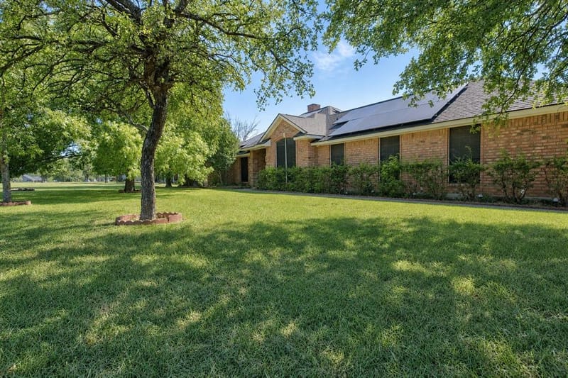 213 Diamond Oaks Drive, Hudson Oaks TX 76087