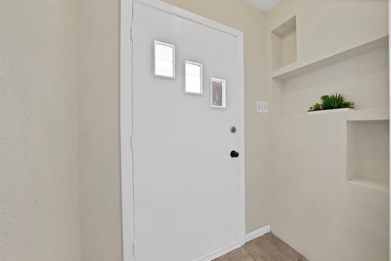 8533 Blossom Lane, Dallas TX 75227 - Photo 12
