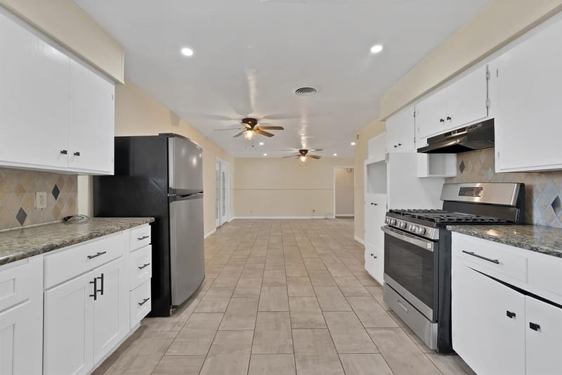 8533 Blossom Lane, Dallas TX 75227 - Photo 28