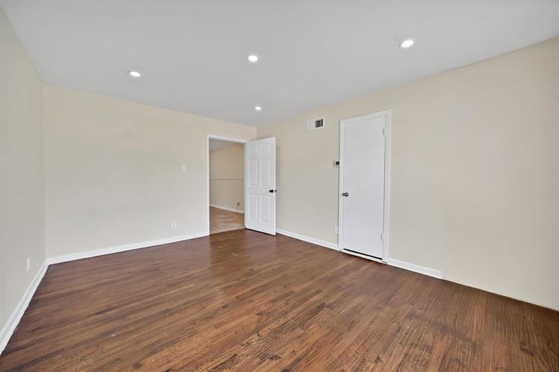 8533 Blossom Lane, Dallas TX 75227 - Photo 30