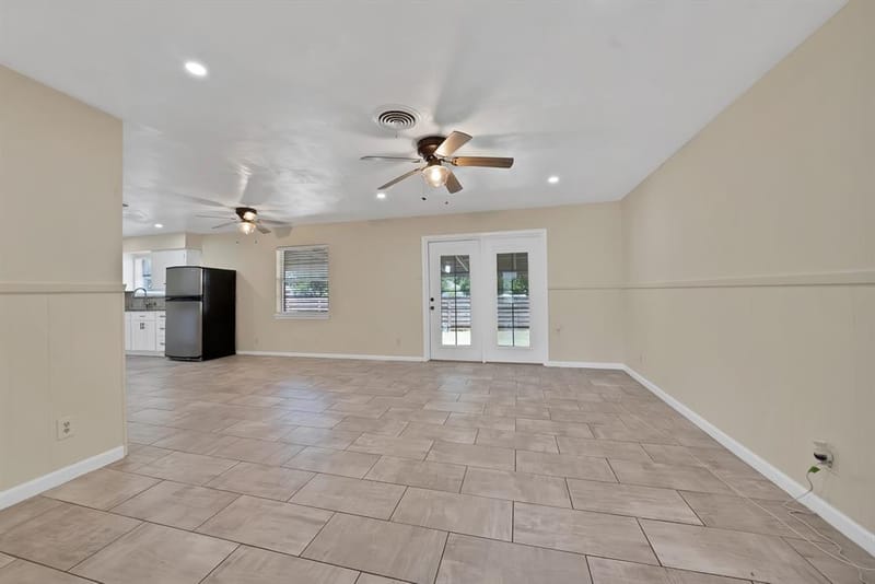 8533 Blossom Lane, Dallas TX 75227 - Photo 31