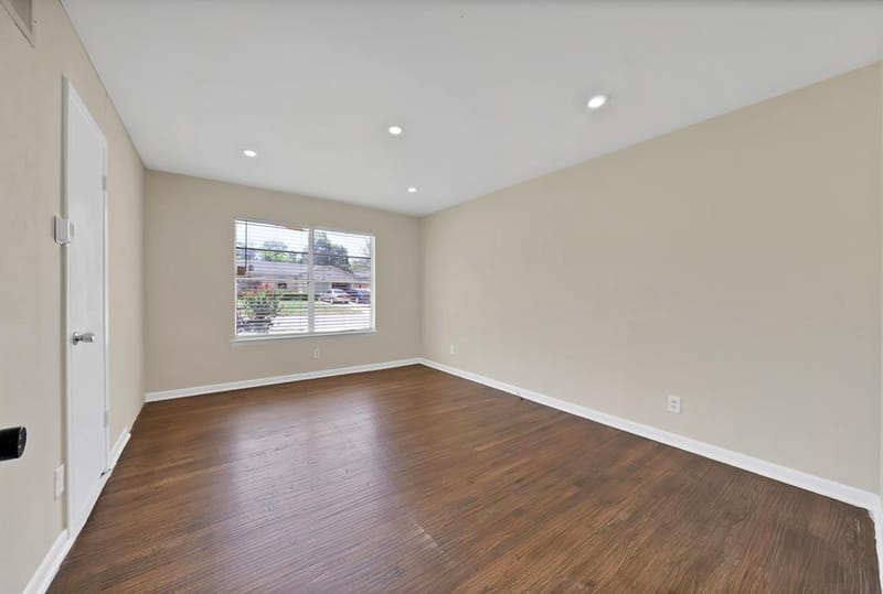 8533 Blossom Lane, Dallas TX 75227 - Photo 29