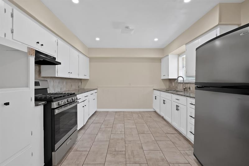 8533 Blossom Lane, Dallas TX 75227 - Photo 25