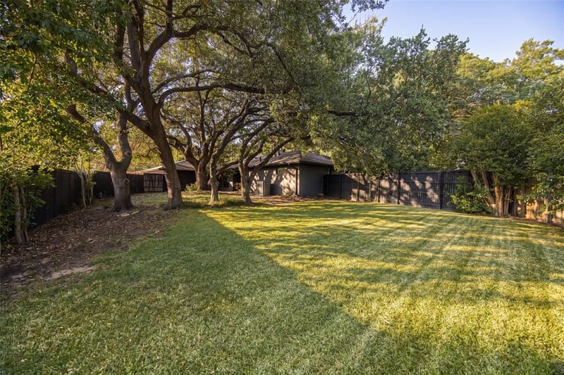 7336 Lakehurst Avenue, Dallas TX 75230 - Photo 21
