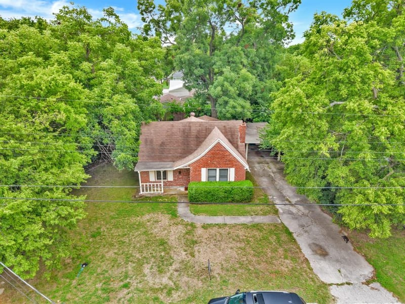 1404 E Tennie Street, Gainesville TX 76240 - Photo 6